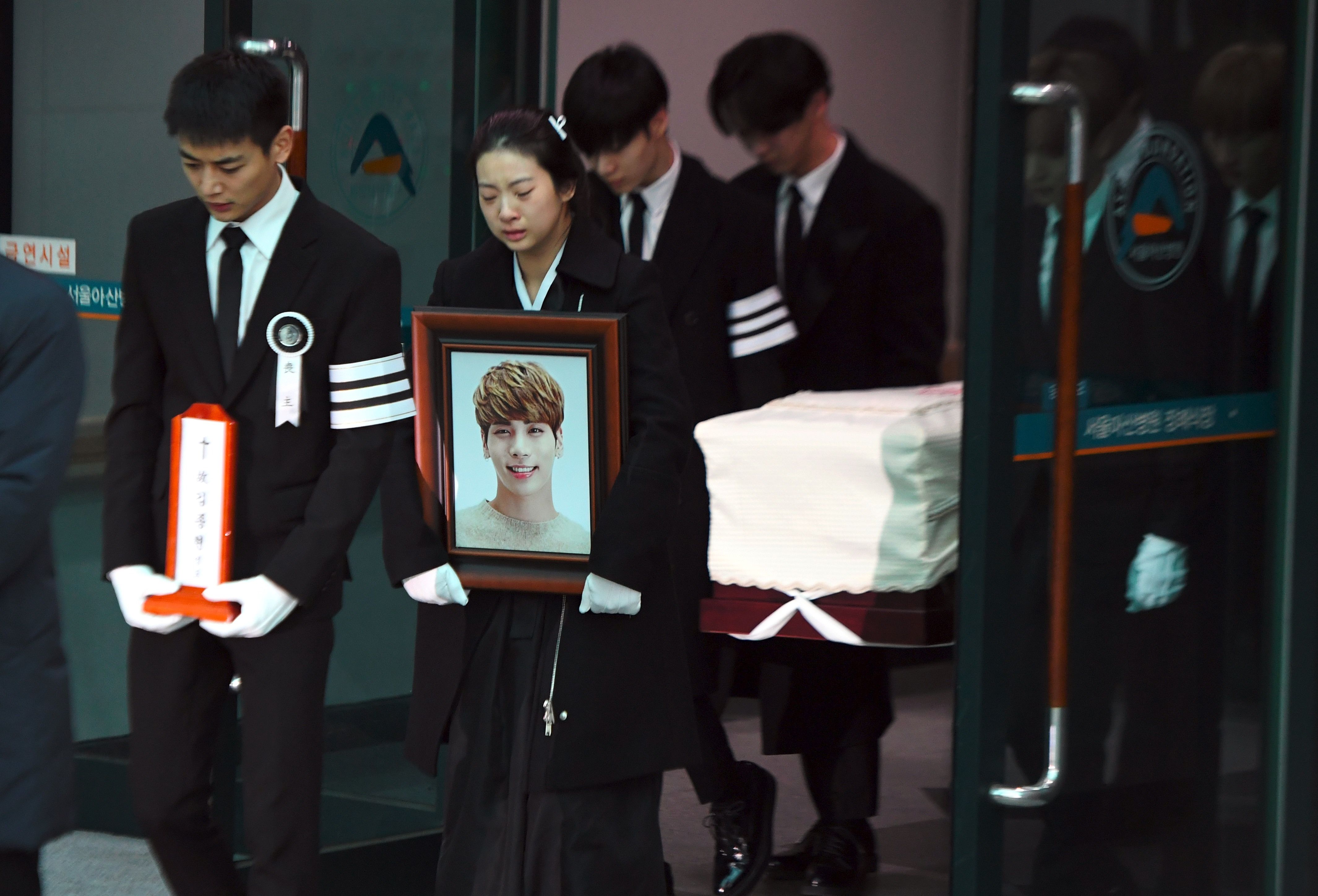 20171221funeral.jpg