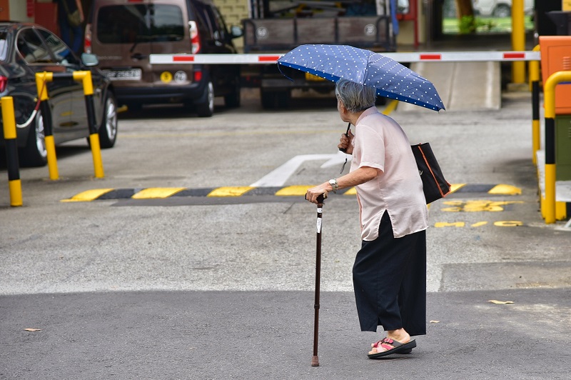 20180208-woman crossing street.jpg