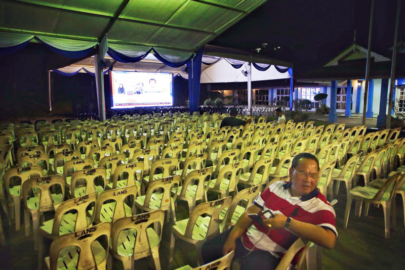 2018-05-11 Johor empty seats.jpg