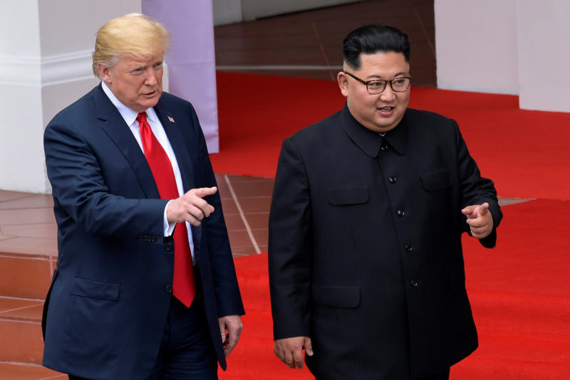 20180612 trump and kim pointng.jpg