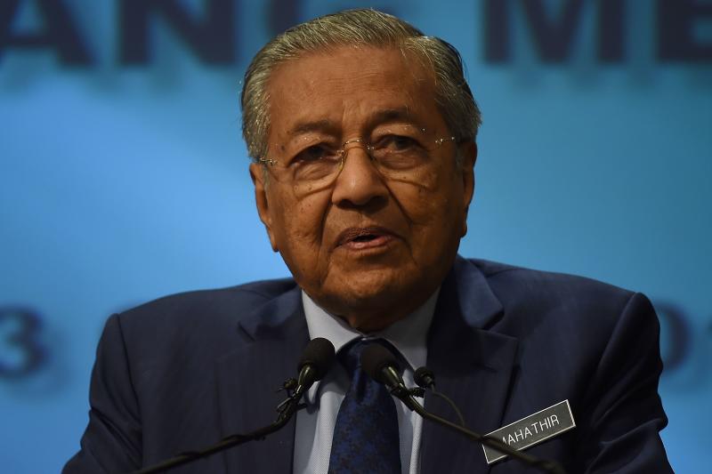 150818 mahathir afp.jpg