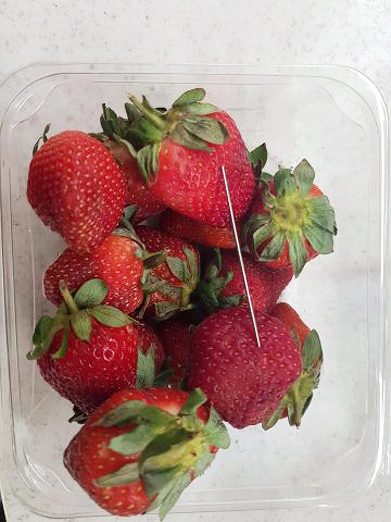 Strawberry from Australia with needles02.jpg