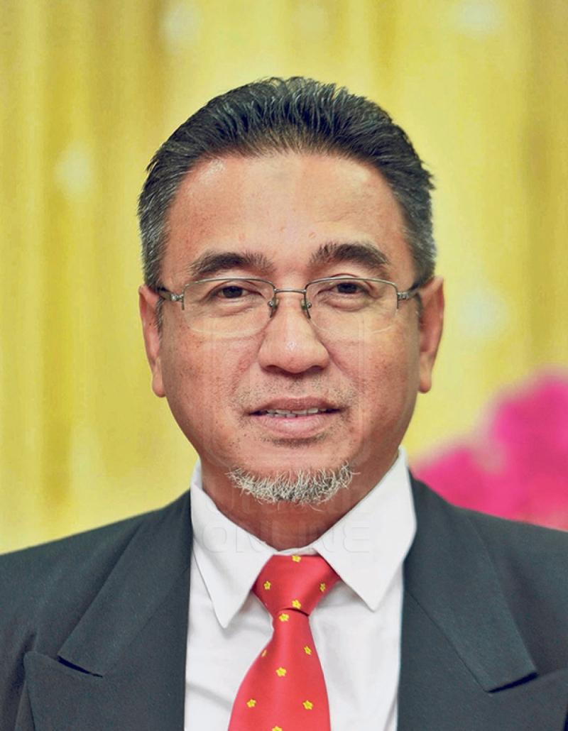 Adly Zahari.jpg