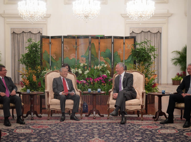 20181112 Mahathir and PM meets.jpg