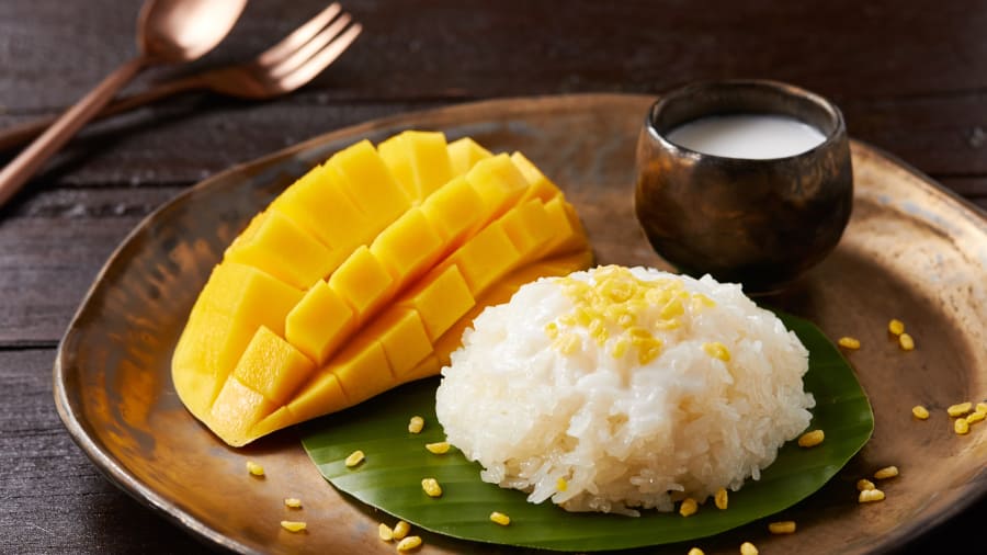 Sticky rice with mango.jpg