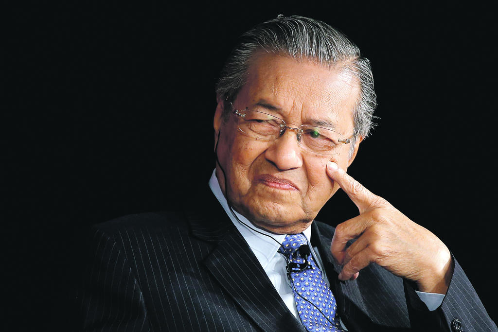 20190306 mahathir points bloomberg.jpg