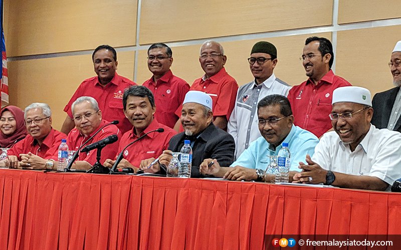 20190306 umno and pas internet.jpg