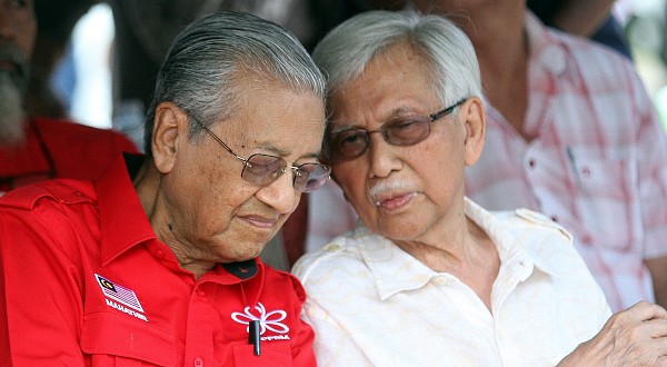 20190326 mahathir and daim internet.JPG