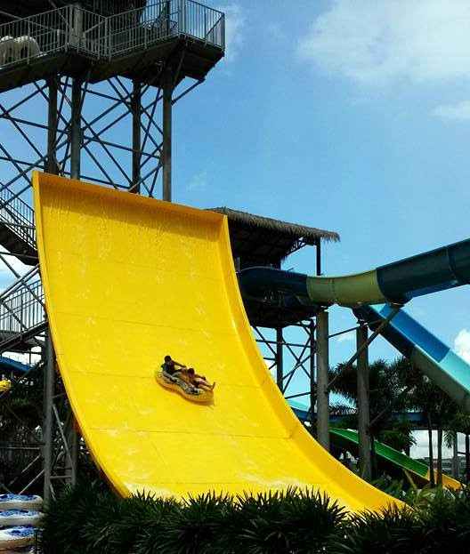 Water-Park-Yellow-Wal.jpg