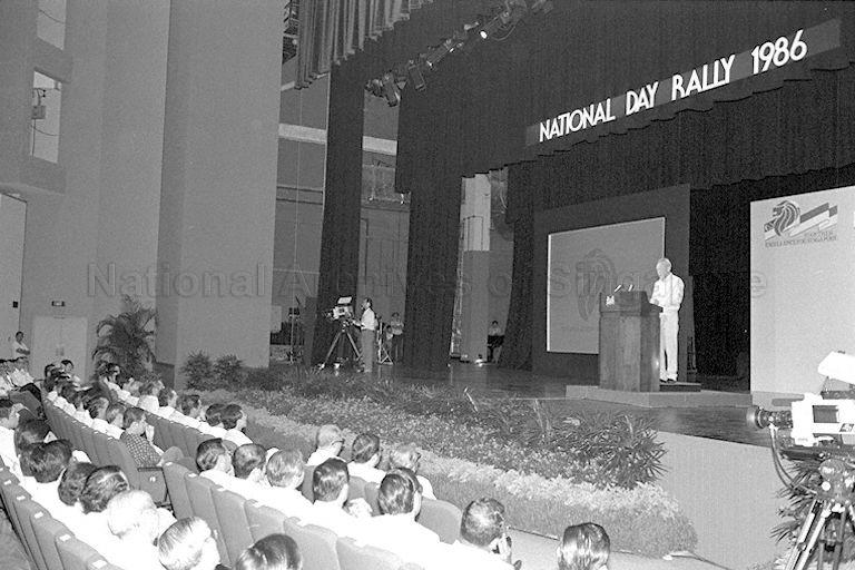 Prime Minister Lee Kuan Yew delivers the National Day Rally at Kallang Theatre on 26 August 1986. Image Source- Ministry of Information and the Arts..jpg