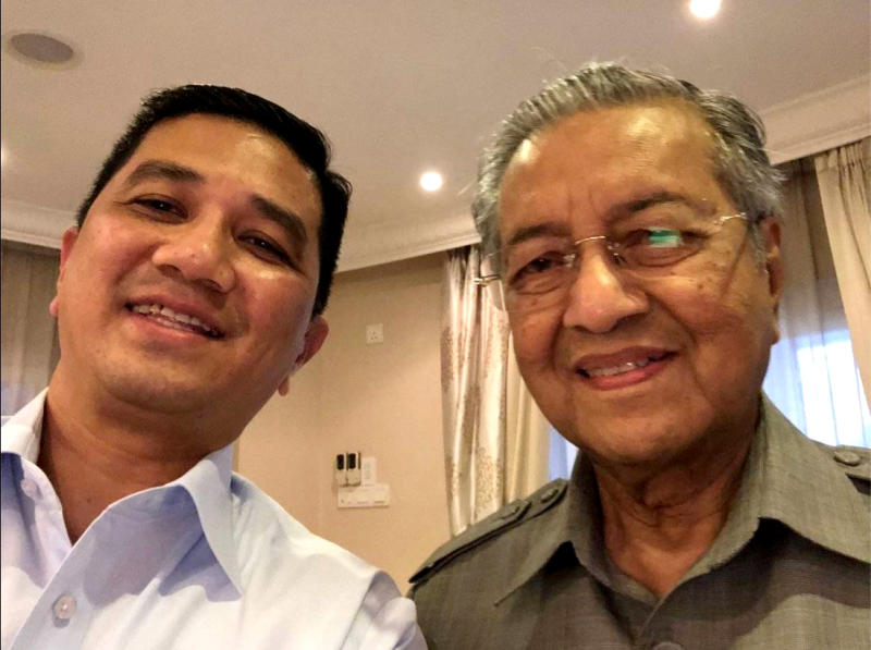 20190613 azmin and mahathir.jpg