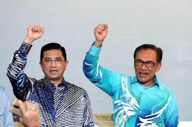 20190718 anwar ibrahim azmin ali.jpg