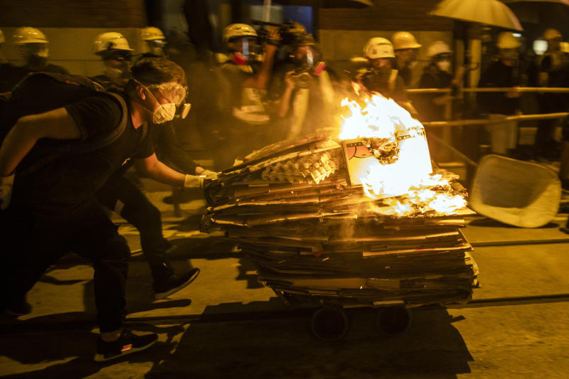 20190802 hk protest bloomberg.jpg