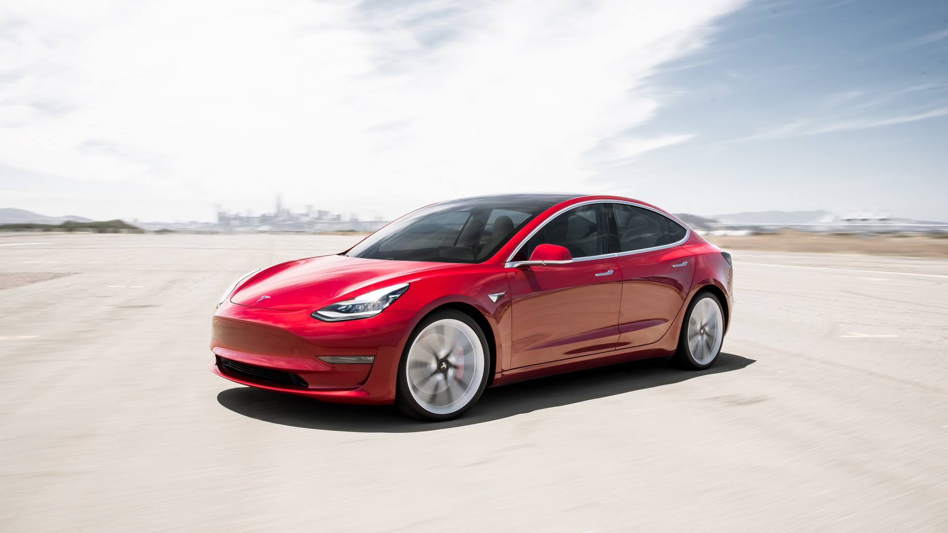 20190822-tesla-model-3_100689075_h.jpg