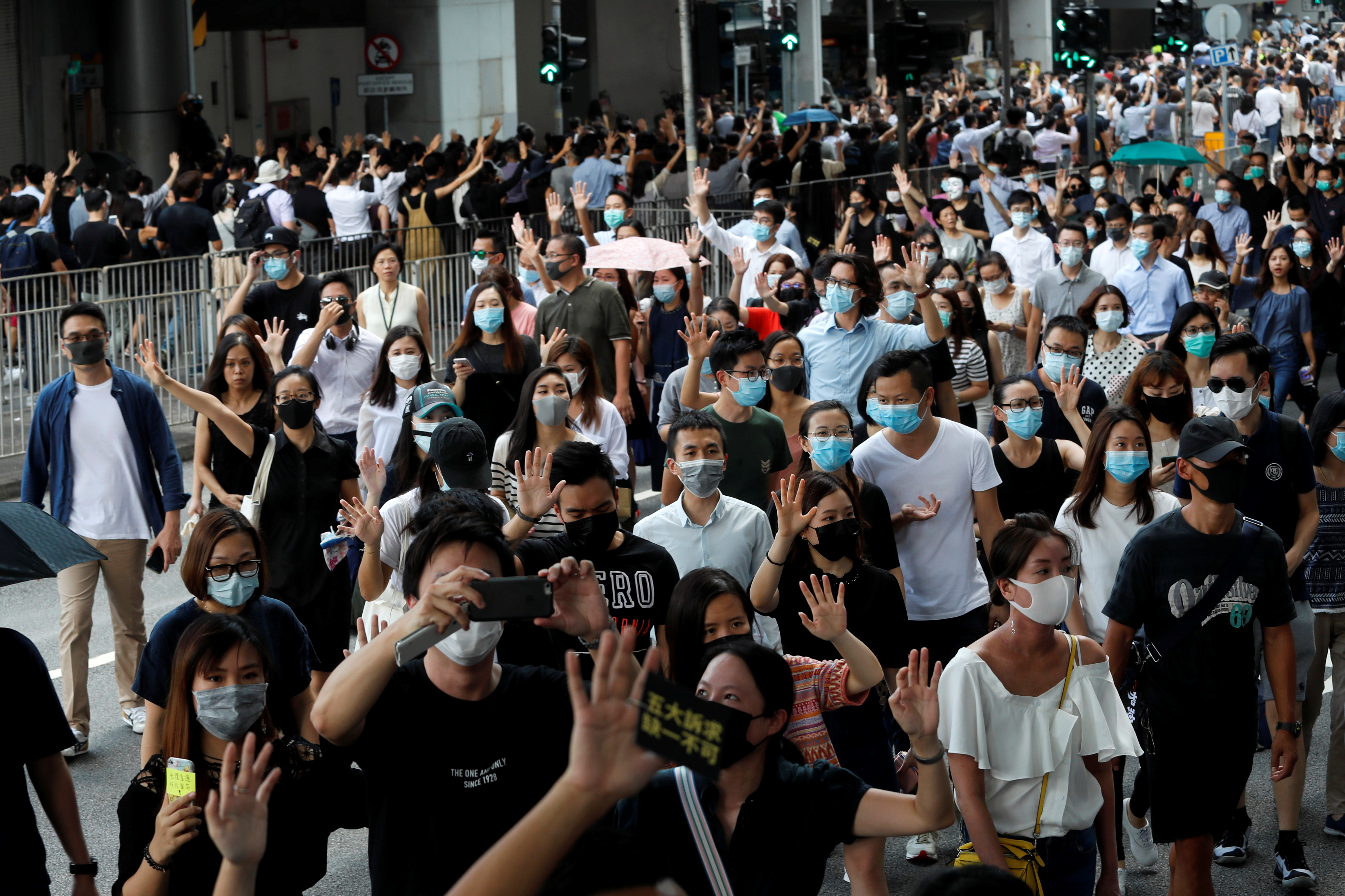 20191004 lunch time protest.JPG