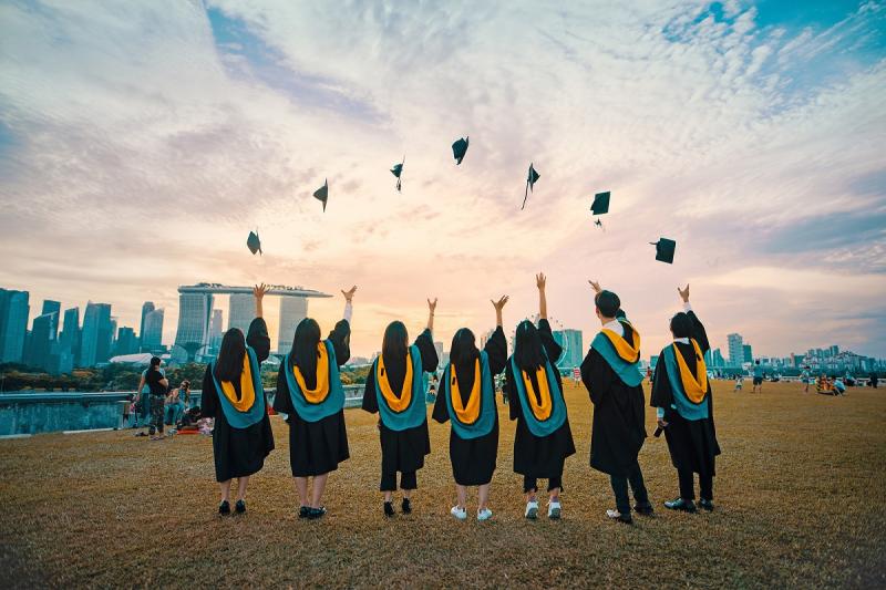 20191127-singapore grads.jpg