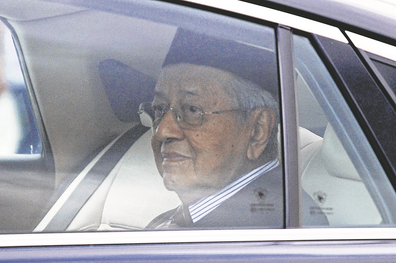 20200224-Mahathir resigns edited.jpg