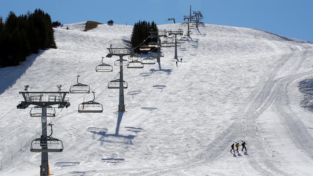 empty skiis switerland reuters 160320.jpg