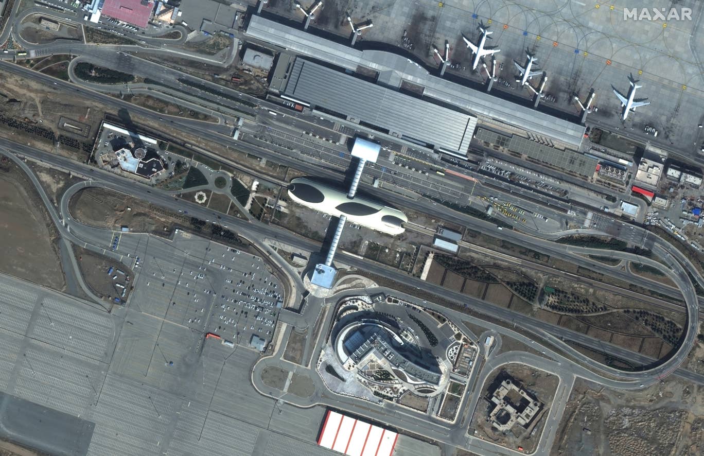 iran tehran airport 路透社.jpg