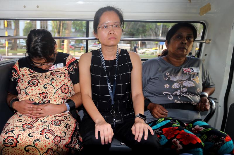 20210224 - Gaiyathiri Murugayan (left) and her mother Prema Naraynasamy (right).jpg