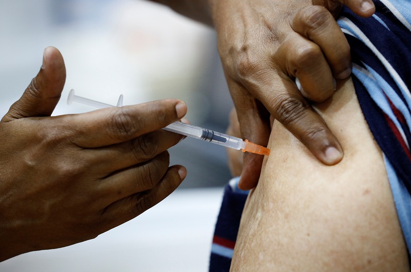 20210309-vaccination Reuters.jpg