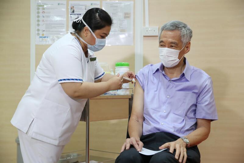 202103018-LHL vaccine.jpg