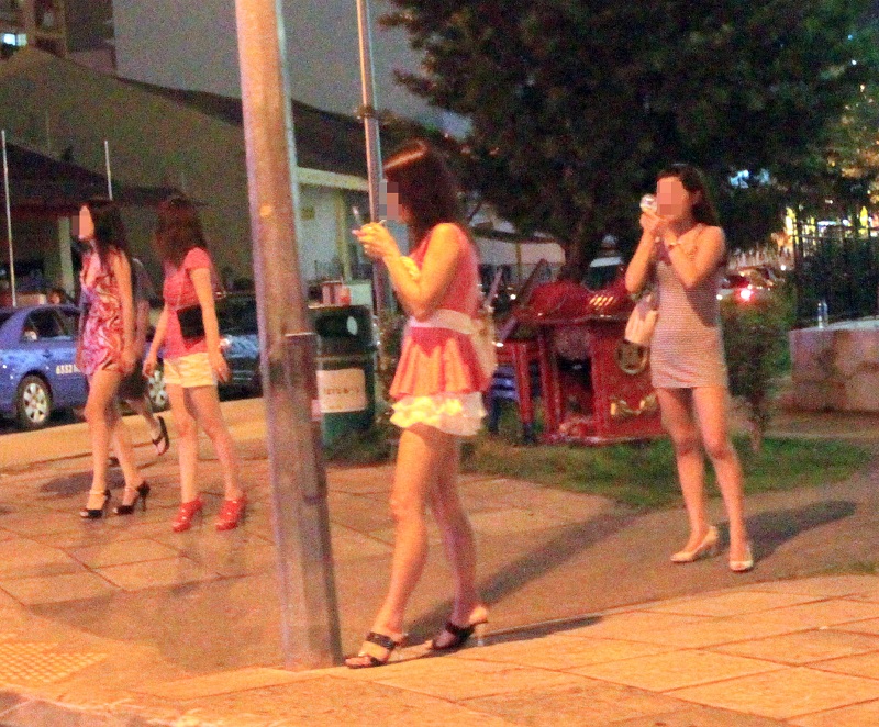 20210716-Geylang prostitutes WB.jpg